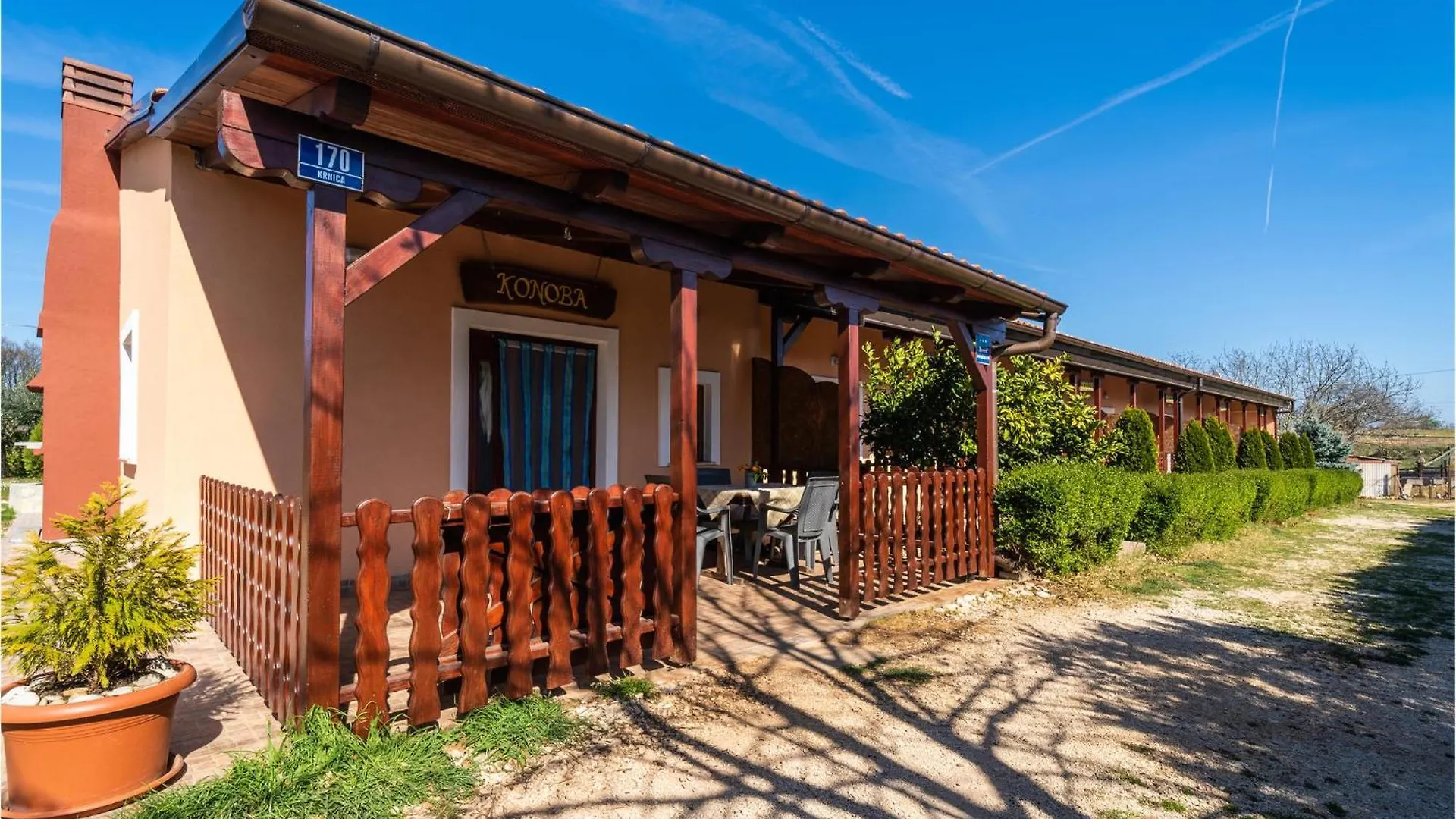 Beautiful Apartment In Krnica With Kitchen